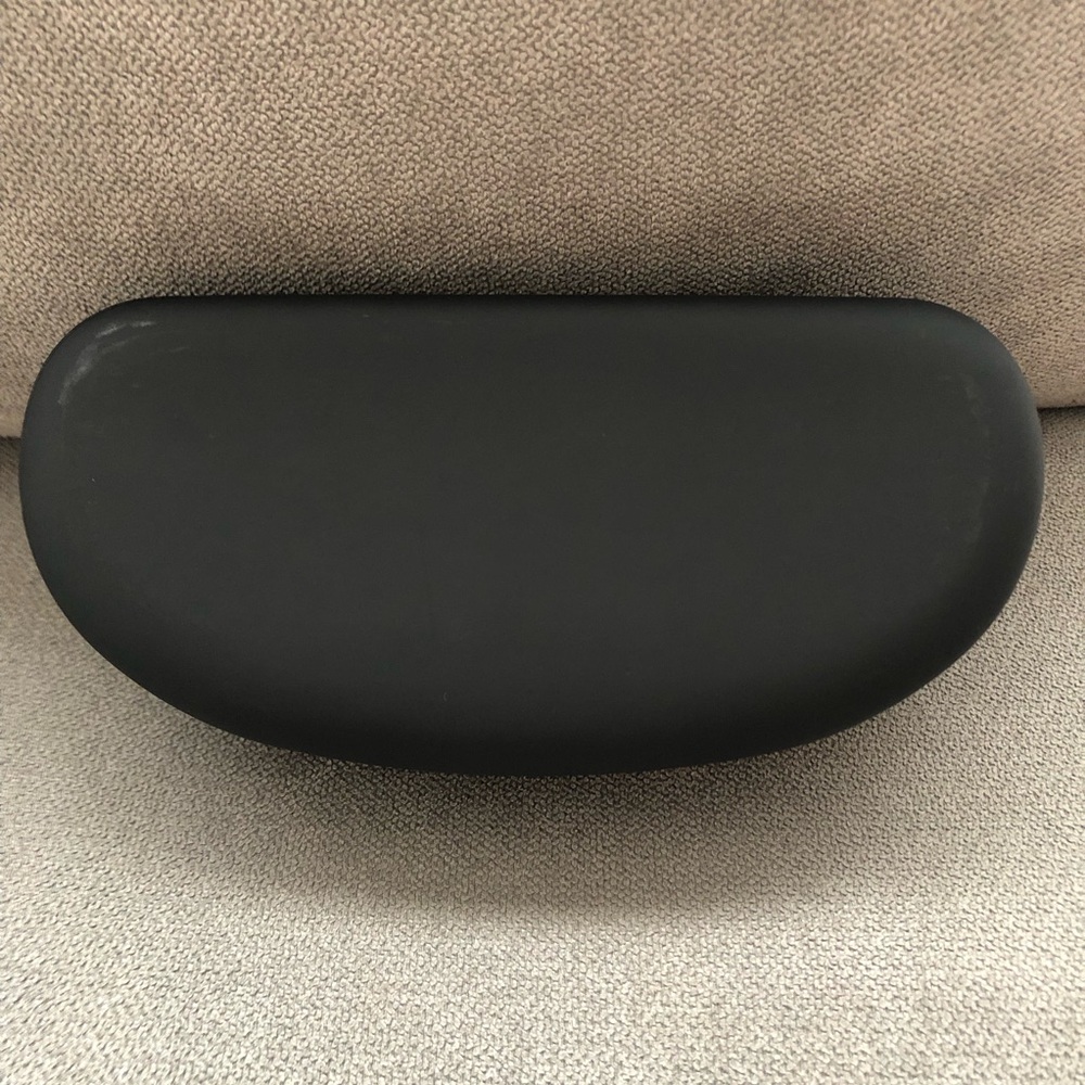 Alo Yoga Stunner Sunglasses Black - Picture 9 of 11
